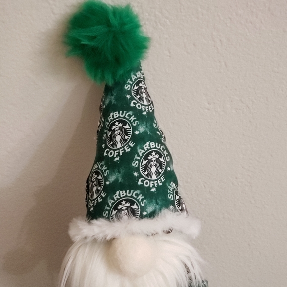Starbucks inspired gnome - Picture 6 of 9